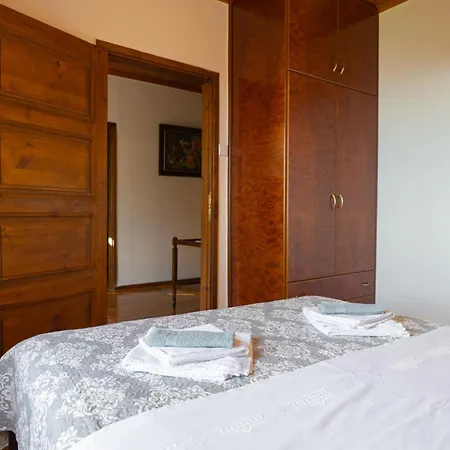 Vilă Mirabilia Mountain With A Sea View