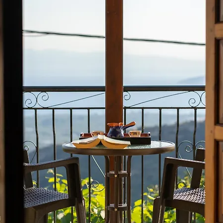 Vilă Mirabilia Mountain With A Sea View *